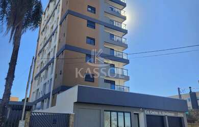 Imagem: O apartamento possui 2 Dormitórios, 1 Suíte, 2 Banheiros