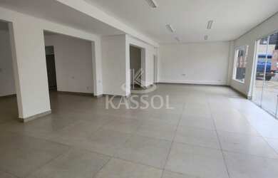 Imagem: A sala comercial possui 1 Banheiro e 180m² de Área Privada