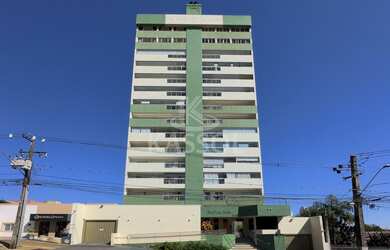 Imagem: O apartamento possui 2 Dormitórios, 1 Suíte, 2 Banheiros