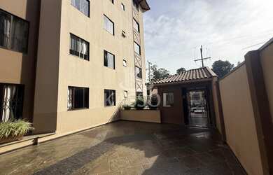 Imagem: O apartamento possui 2 Dormitórios, 1 Suíte, 2 Banheiros