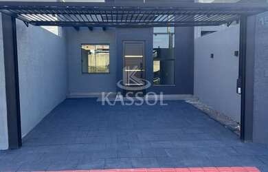 Imagem: A casa possui 2 Dormitórios, 1 Suíte, 1 Banheiro, 1 Vaga na