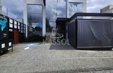 Imagem: A sala comercial possui 100m² de Área Privada e está localizado