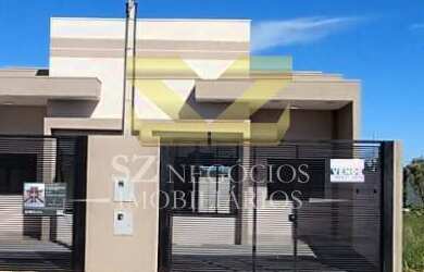 Imagem: A casa possui 2 Dormitórios, 1 Suíte, 1 Banheiro, 2 Vagas