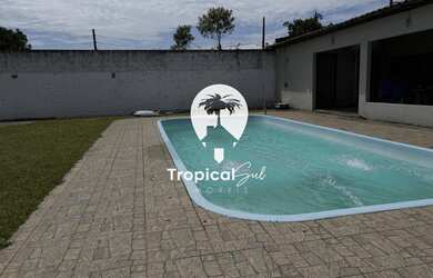 Imagem: O terreno possui 2 Dormitórios, 1 Banheiro, 4 Vagas na garagem