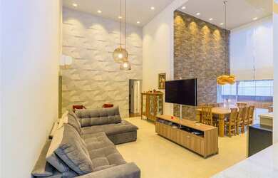 Imagem: O apartamento possui 4 Dormitórios, 1 Suíte, 4 Banheiros