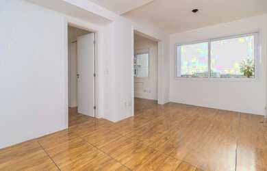 Imagem: O apartamento possui 2 Dormitórios, 1 Suíte, 3 Banheiros