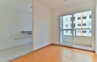 Imagem: O apartamento possui 2 Dormitórios, 1 Banheiro, 1 Vaga na garagem