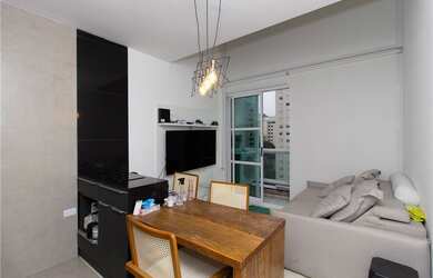 Imagem: O apartamento à venda possui 1 Dormitório, 1 Suíte, 2 Banheiros