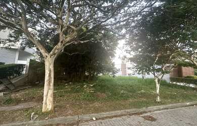 Imagem: O terreno possui 600m² de Área e está localizado em Jurerê