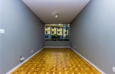 Imagem: O apartamento e possui 3 Dormitórios, 1 Suíte, 2 Banheiros