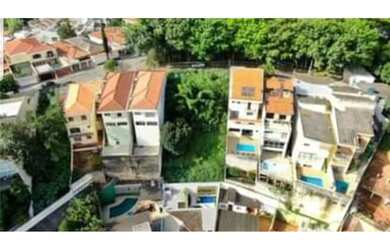 Imagem: O terreno possui 260m² de Área e está localizado em Jardim