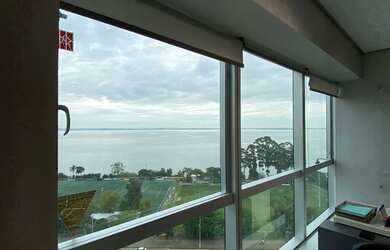 Imagem: A sala comercial possui 1 Dormitório, 1 Banheiro, 1 Vaga na