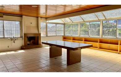 Imagem: A sala comercial possui 99m² de Área e está localizado em