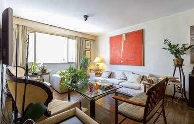 Imagem: O apartamento possui 3 Dormitórios, 1 Suíte, 2 Banheiros