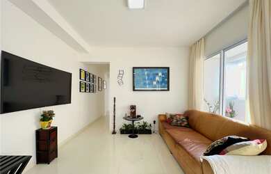 Imagem: O apartamento e possui 2 Dormitórios, 1 Suíte, 3 Banheiros