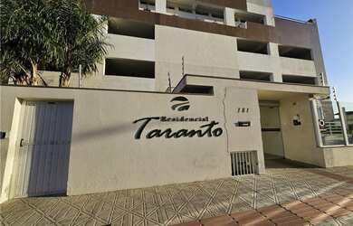 Imagem: O apartamento possui 3 Dormitórios, 1 Suíte, 2 Banheiros