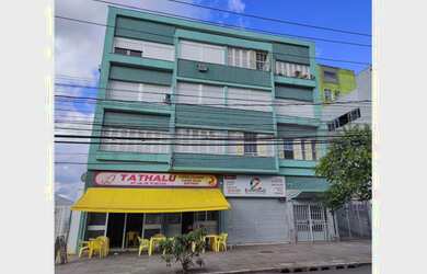 Imagem: O apartamento possui 2 Dormitórios, 1 Suíte, 2 Banheiros e