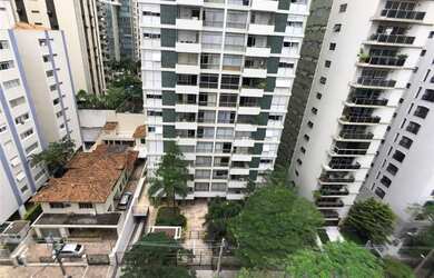 Imagem: O apartamento possui 3 Dormitórios, 1 Suíte, 5 Banheiros