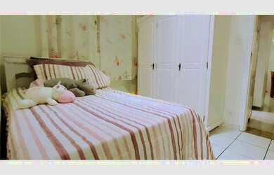 Imagem: A casa possui 3 Dormitórios, 2 Suítes, 3 Banheiros, 2 Vagas