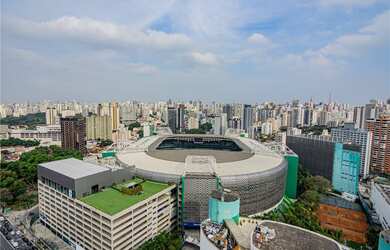 Imagem: A sala comercial e possui Dormitórios, Suítes, Banheiros