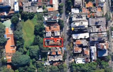 Imagem: O terreno está localizado em Auxiliadora, Porto Alegre à venda