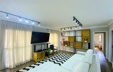 Imagem: O apartamento possui 3 Dormitórios, 1 Suíte, 4 Banheiros