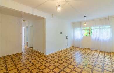 Imagem: O apartamento possui 3 Dormitórios, 3 Banheiros, 2 Vagas na