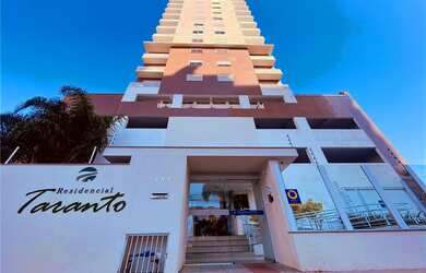 Imagem: O apartamento possui 1 Banheiro, 1 Vaga na garagem, 75m² de