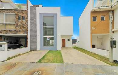 Imagem: A casa em condomínio possui 3 Dormitórios, 1 Suíte, 4 Banheiros