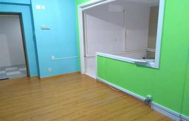 Imagem: A sala comercial possui 61m² de Área Privada e está localizado