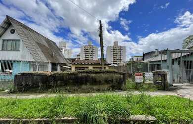 Imagem: O terreno está localizado em Tristeza, Porto Alegre à venda