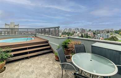 Imagem: O apartamento na cobertura possui 3 Dormitórios, 1 Suíte