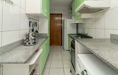 Imagem 16: Apartamento mobiliado 2 dormitórios com 1 vaga de garagem à venda no bairro Partenon em Po