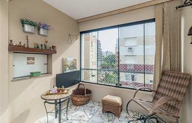 Imagem: O apartamento à venda possui 3 Dormitórios, 1 Suíte, 2 Banheiros