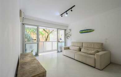 Imagem: O apartamento possui 2 Dormitórios, 1 Suíte, 3 Banheiros