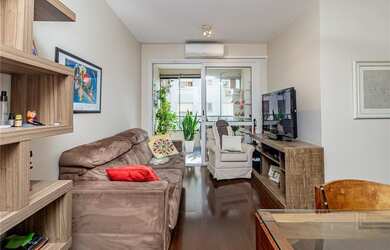 Imagem: O apartamento possui 3 Dormitórios, 1 Suíte, 2 Banheiros