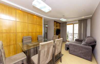 Imagem: O apartamento possui 2 Dormitórios, 1 Banheiro, 2 Vagas na