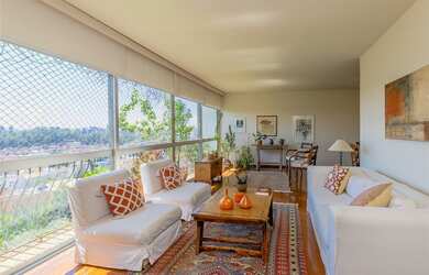 Imagem: O apartamento possui 4 Dormitórios, 2 Suítes, 4 Banheiros