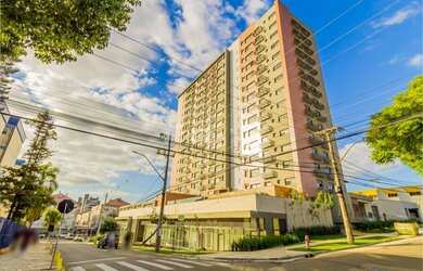 Imagem: O apartamento possui 3 Dormitórios, 1 Suíte, 3 Banheiros