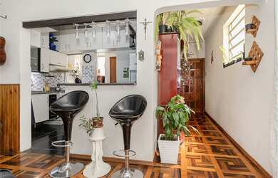 Imagem: O apartamento possui 2 Dormitórios, 1 Banheiro, 74m² de Área