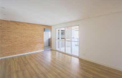 Imagem: O apartamento possui 3 Dormitórios, 1 Suíte, 4 Banheiros