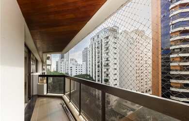 Imagem: O apartamento possui 3 Dormitórios, 3 Suítes, 4 Banheiros