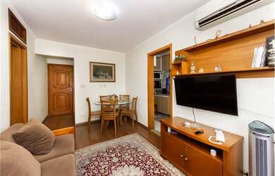 Imagem: O apartamento possui 2 Dormitórios, 2 Banheiros, 1 Vaga na