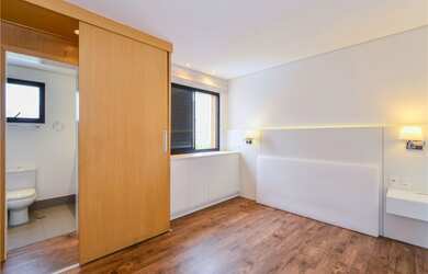Imagem: O apartamento possui 3 Dormitórios, 1 Suíte, 3 Banheiros