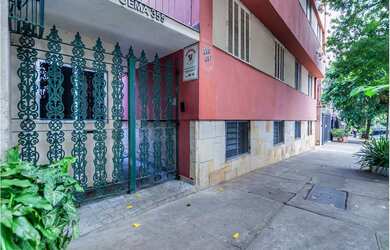 Imagem: O apartamento possui 2 Dormitórios, 1 Suíte, 3 Banheiros