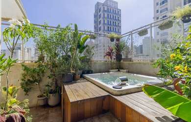 Imagem: O apartamento na cobertura possui 2 Dormitórios, 1 Suíte