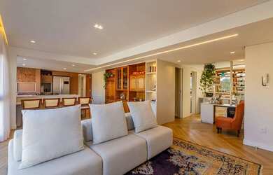 Imagem: O apartamento possui 3 Dormitórios, 2 Suítes, 3 Banheiros