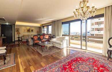 Imagem: O apartamento possui 3 Dormitórios, 1 Suíte, 4 Banheiros