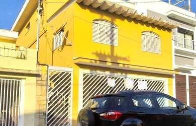 Imagem: A casa à venda possui 3 Dormitórios, 1 Suíte, 3 Banheiros