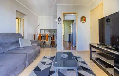 Imagem: O apartamento possui 2 Dormitórios, 2 Banheiros, 1 Vaga na